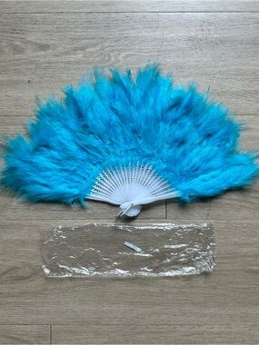 NEW Turquoise Feather Hand Fan